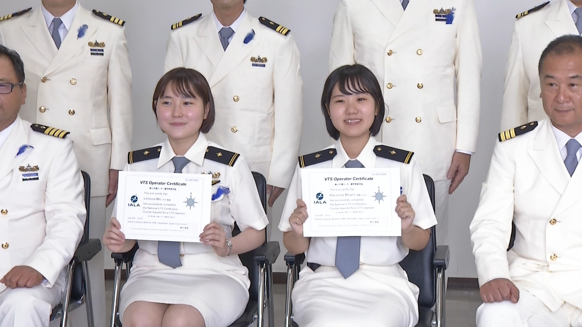 女性運用管制官2人デビュー 24時間海の安全を守る 海と日本project In ひょうご